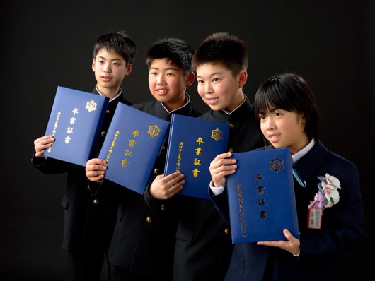 小学校の卒業写真